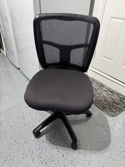 Black Mesh Back Office Chair No Arms