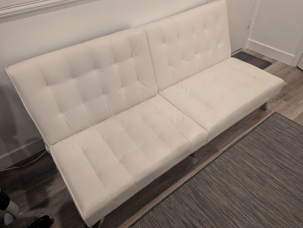 Reclining sleeper sofa
