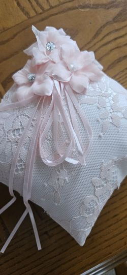ring pillow