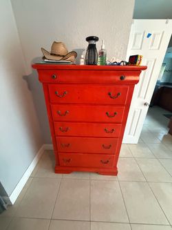 Red Painted Wood Tall Dresser 6 Drawers