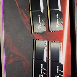 G-Skill Trident Z Rgb 32 GB DDR4 Ram 4 Sticks