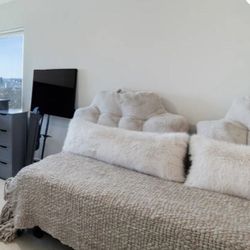 Double Twin Adjustable Day-Bed w/ 1 twin mattress 