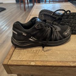 SAS running Shoes 9B