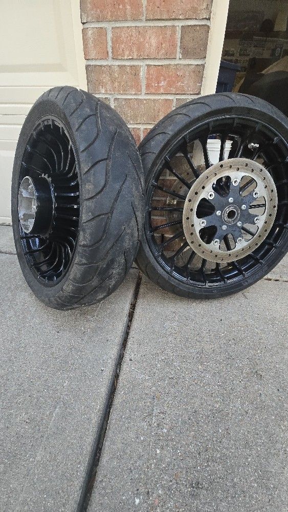 Harley Davidson Black Talon Rims And Tires