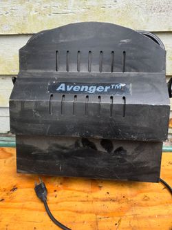 American DJ  ADJ Avenger II Sound Activated Color Movement,