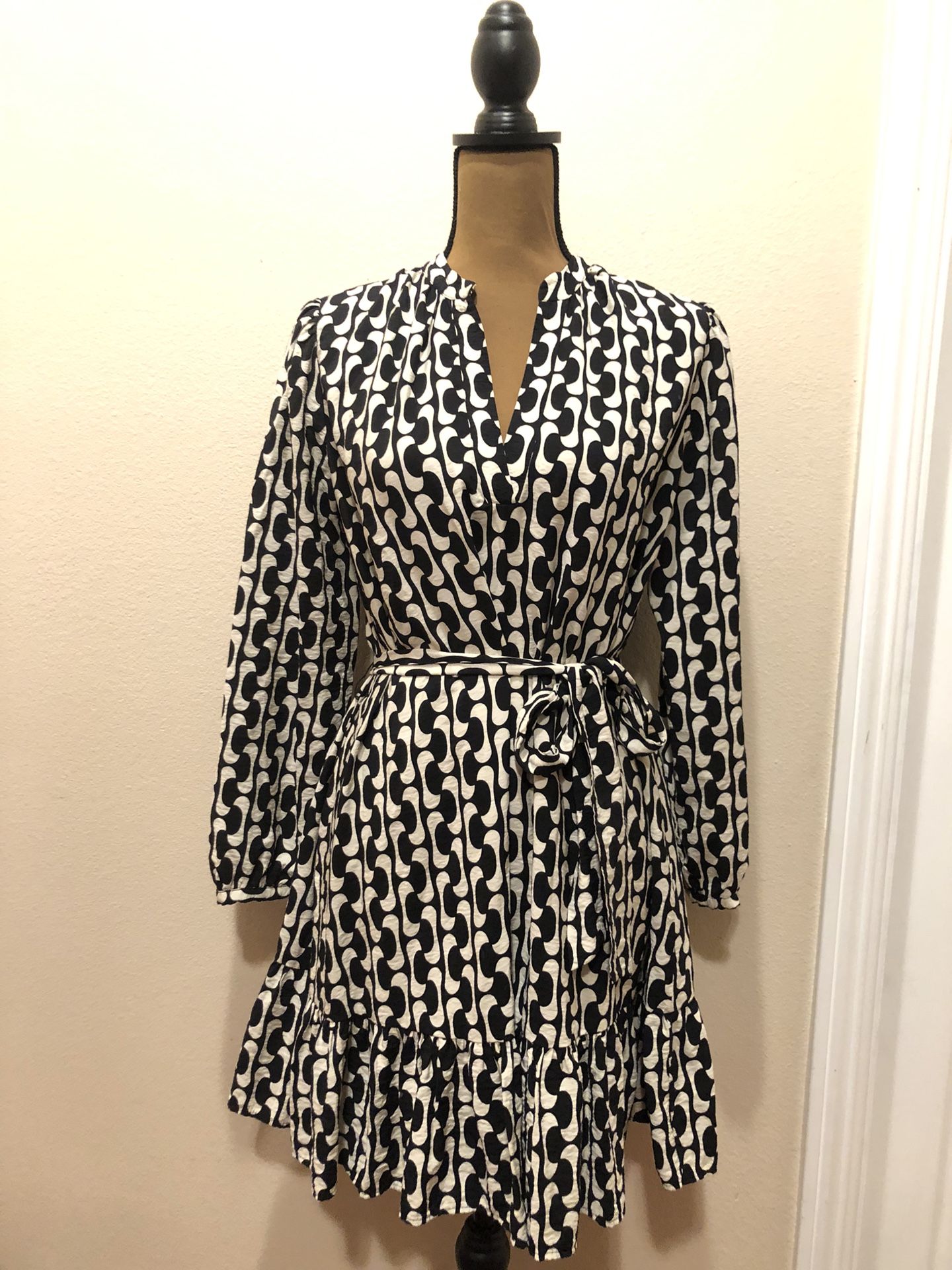 Women’s Bag Of Clothes Size Small (NEW)