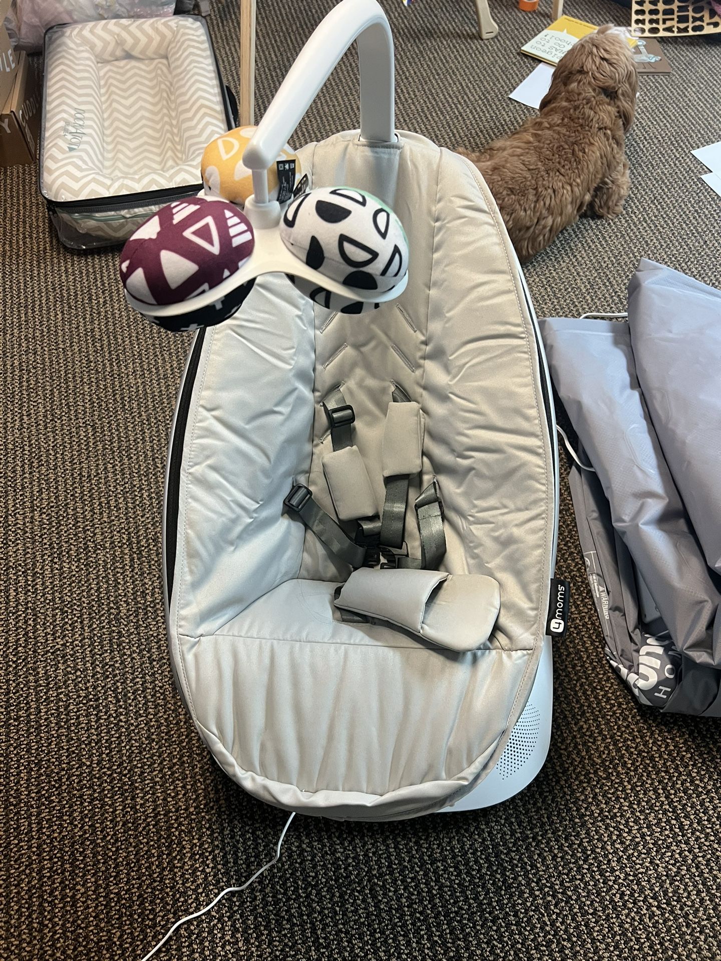 4 Moms MamaRoo Swing