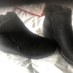 Alexis Bendel Black Boots