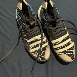 Trae Young Adidas Basketball Shoes