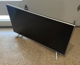 Sharp tv 55in - READ DESCRIPTION