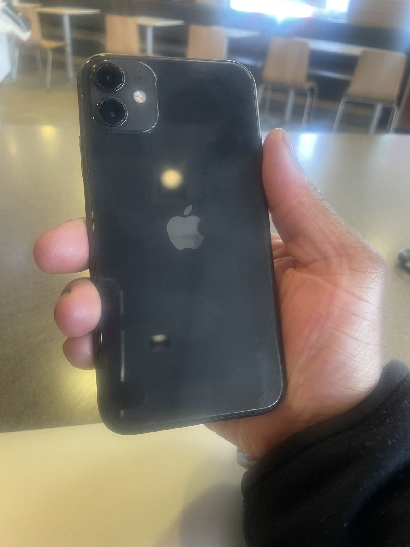 iPhone 12 (64gb) UNLOCKED