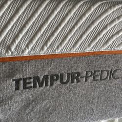 Brand New Memory Foam King Size Mattress 