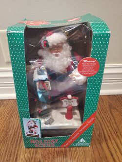 Vintage 1993 Holiday Creations Holiday Scene Santa The North Pole Musical figurine Rare Home Decor