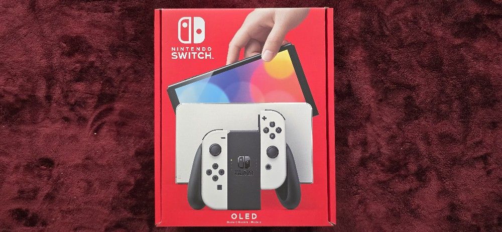 White Nintendo Switch OLED