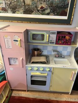 Play Kitchen