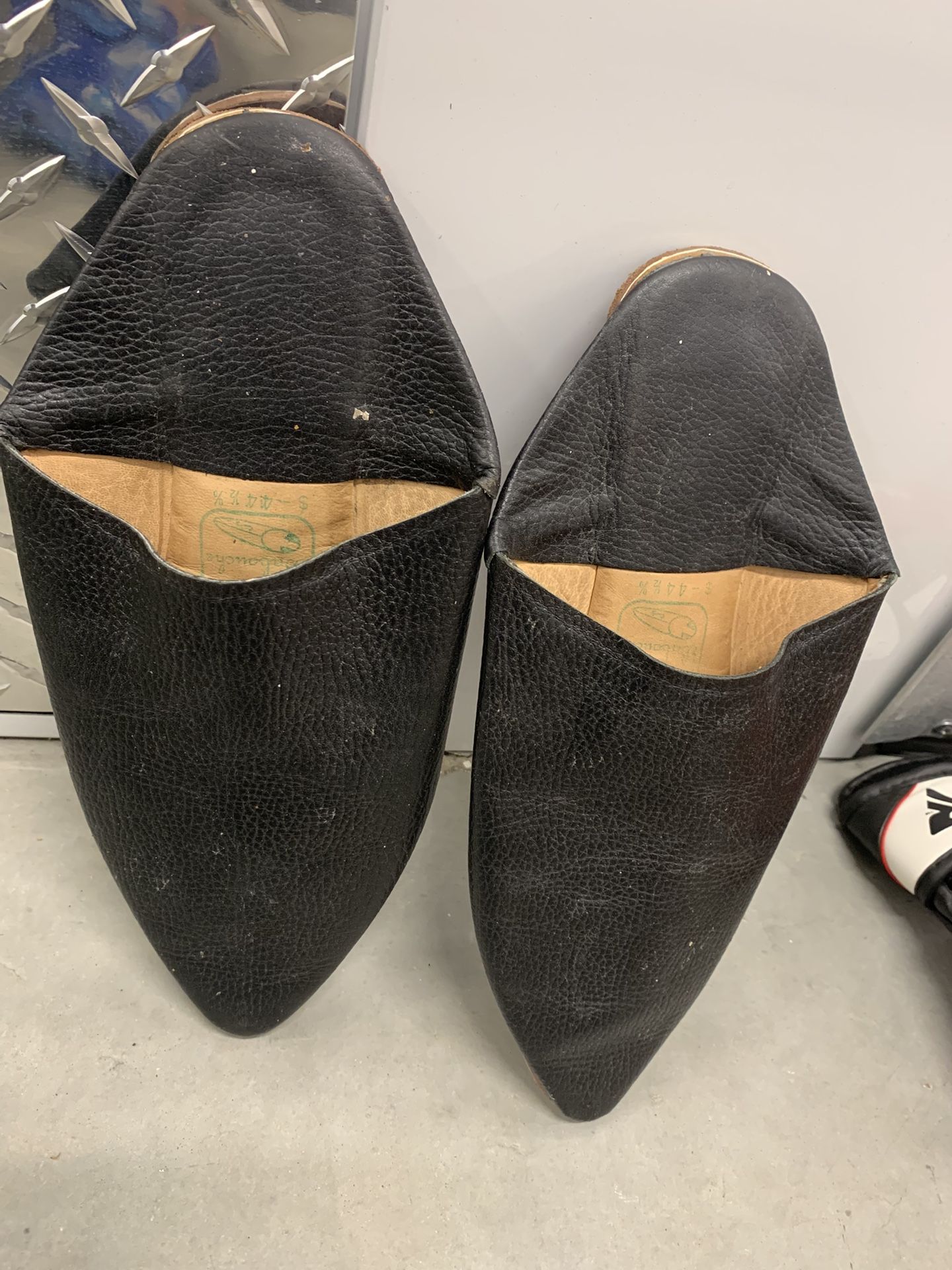 Bolgha 100% Natural Leather Slippers