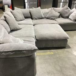 Sereen Cloud Sectional