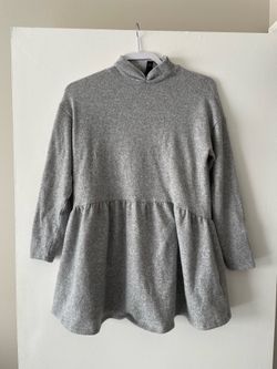 Forever 21 Sweater Size M