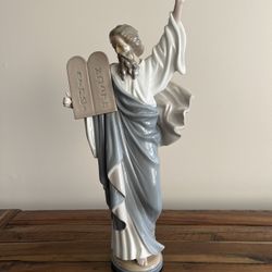 Lladro Moses With Ten Commandments #5170