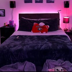 Custom Wooden Bed Frame Queen / Full size 