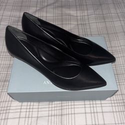 9.5 Antonio Melani Black Heels