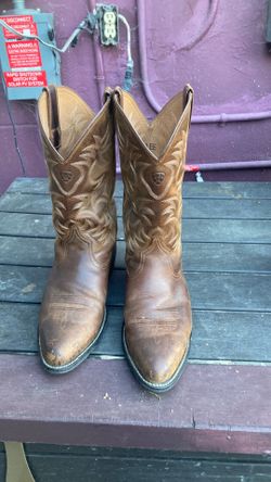 Ariat cowboy boots