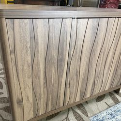 Mahlea 45.7''  contemporary Walnut Sideboard