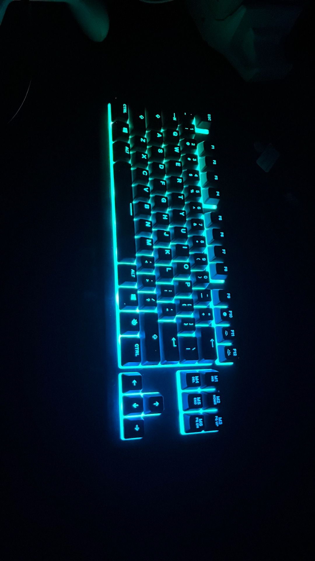 Steelseries Un Mechanical Keyboard And Razor Mouse