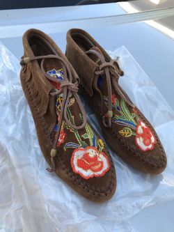 Tory Burch new size 6 moccasins