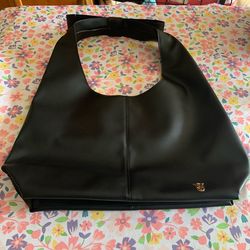 Victoria’s Secret Black shoulder bag