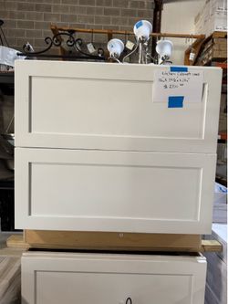 Kitchen cabinets drawers 36” Wx34”Hx24D”