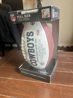 Travis Frederick Signed Dallas Cowboys Full Size Football – NFL Licensed Autograph w/ Hologram