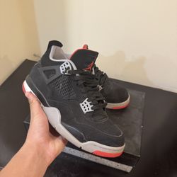 Air Jordan 4 Bred Size 9