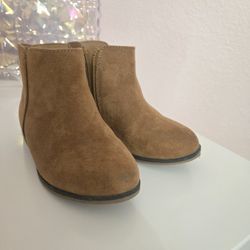 Girls Tan Suede Ankle Booties – Size 8 (Cat & Jack)
