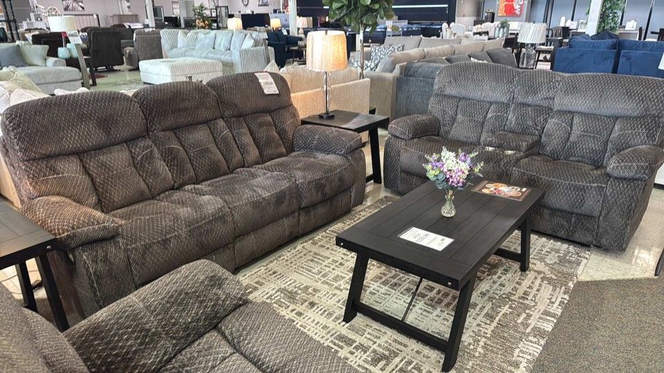 AP๐ Reclining Bravo Sofa and Console Loveseat// Fast Delivery - Financing