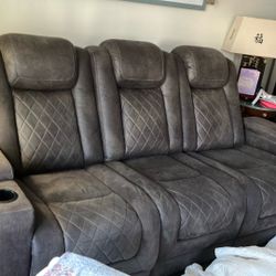 Taupe/ Grey Leather Sofa With All Bells And Whistles 