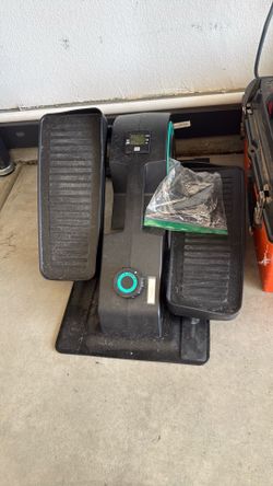 Under desk elliptical