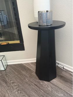 Black side table