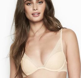 Victoria’s Secret Incredible by VS Plunge Bra Lightly Lined Yellow Lace Size 36D