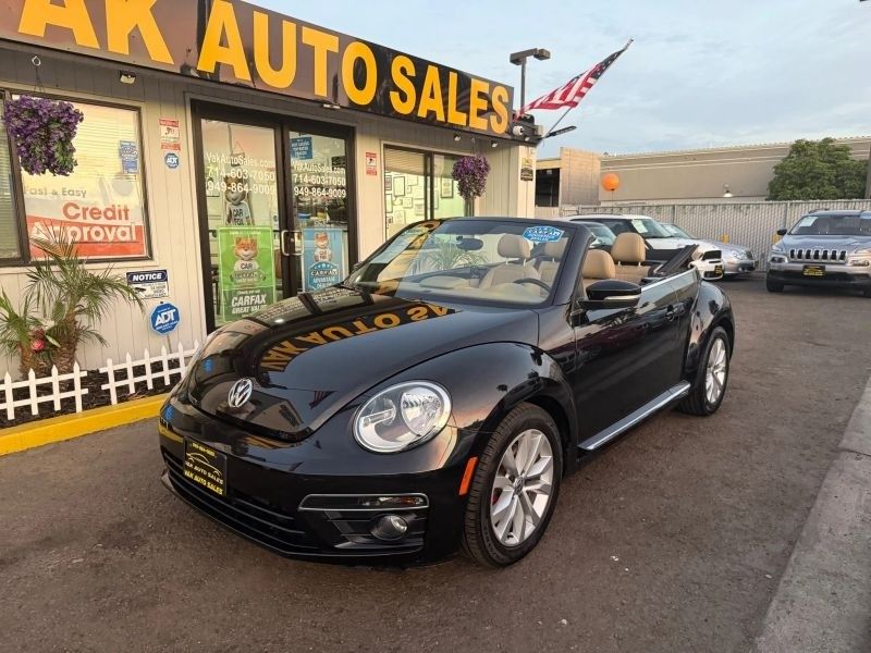 2013 Volkswagen Beetle Turbo Convertible 2DR