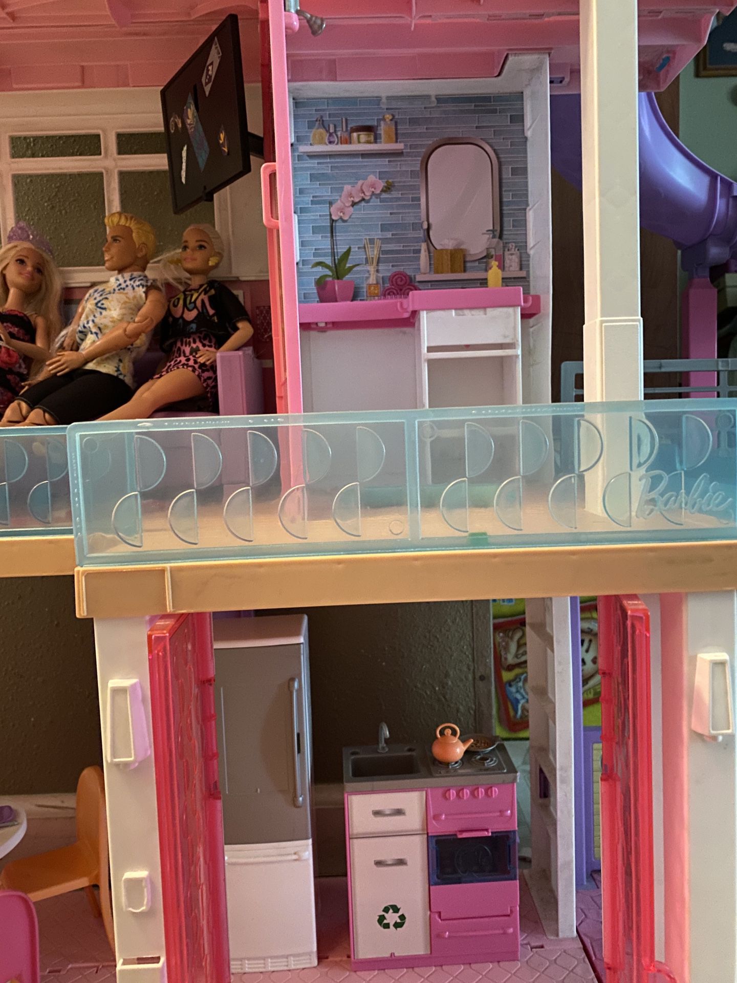 Barbie Doll House & Accessories 