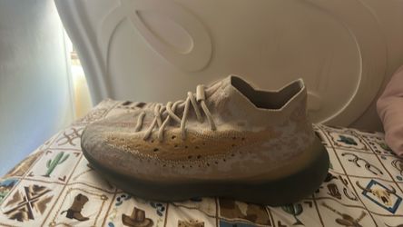 Adidas Yeezy Boost 380 peppers Sneaker