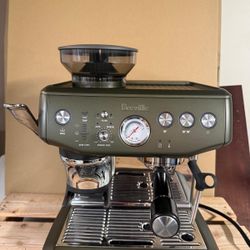 Breville Barista Express Impress espresso