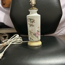 Antique Chinese Porcelain Lamp 