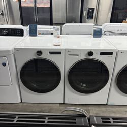 LG 5.0 Cubic Ft. AI Washer And Electric Dryer Set💥💥