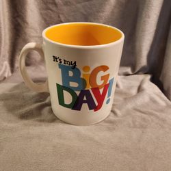 Drinkware

Hallmark

It's My Big Day! Oversized Ceramic Mug

