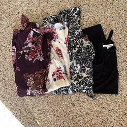 Women’s XS Dresses Lot Of 4