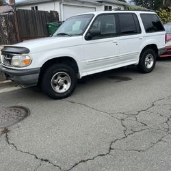 1998 Ford Explorer