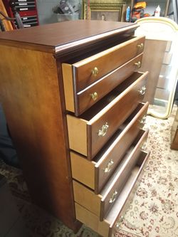 Like new all wood 5 drawer chest