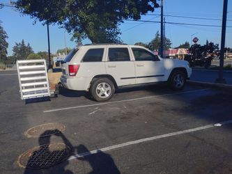 2005 Jeep Cherokee with the 5.7 l V8